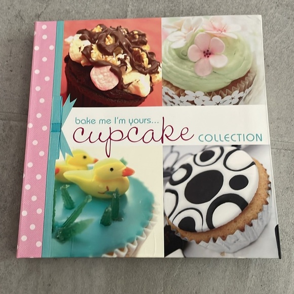 Cupcake Cook Books - Picture 2 of 10